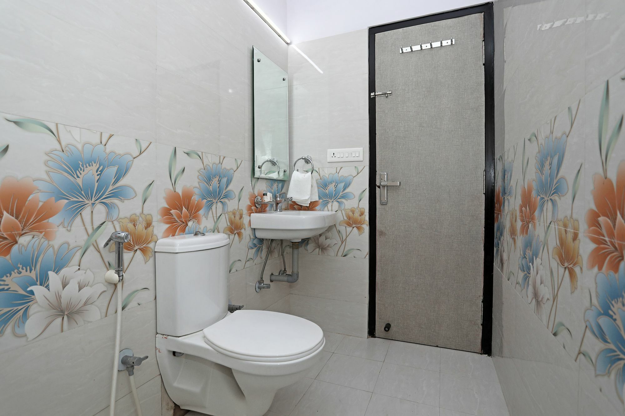 Oyo 10228 Hotel Chandramouli ジャイプール エクステリア 写真